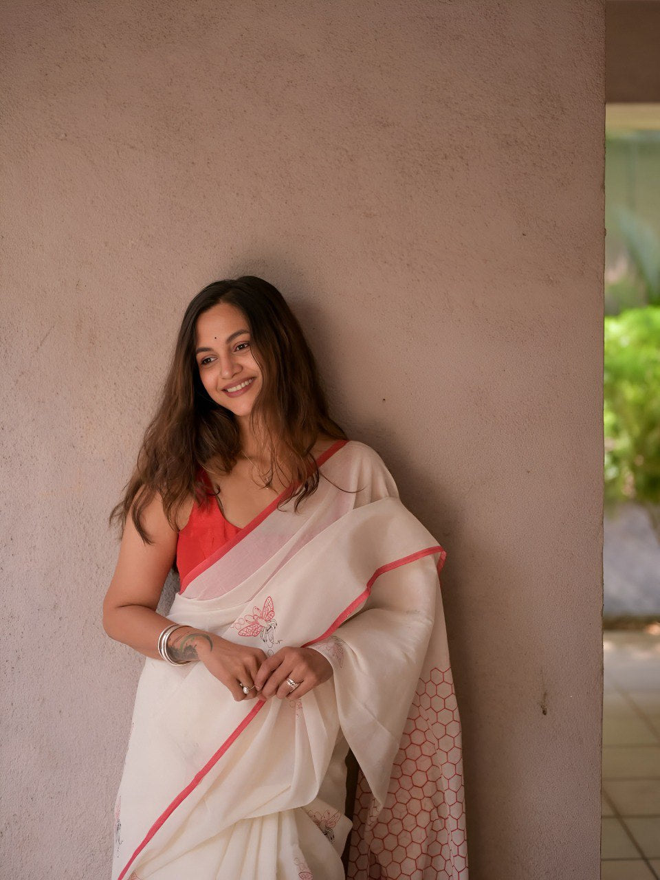 Elegant Pure Linen Cotton Saree with Digital Print & Handmade Zalar 🌸