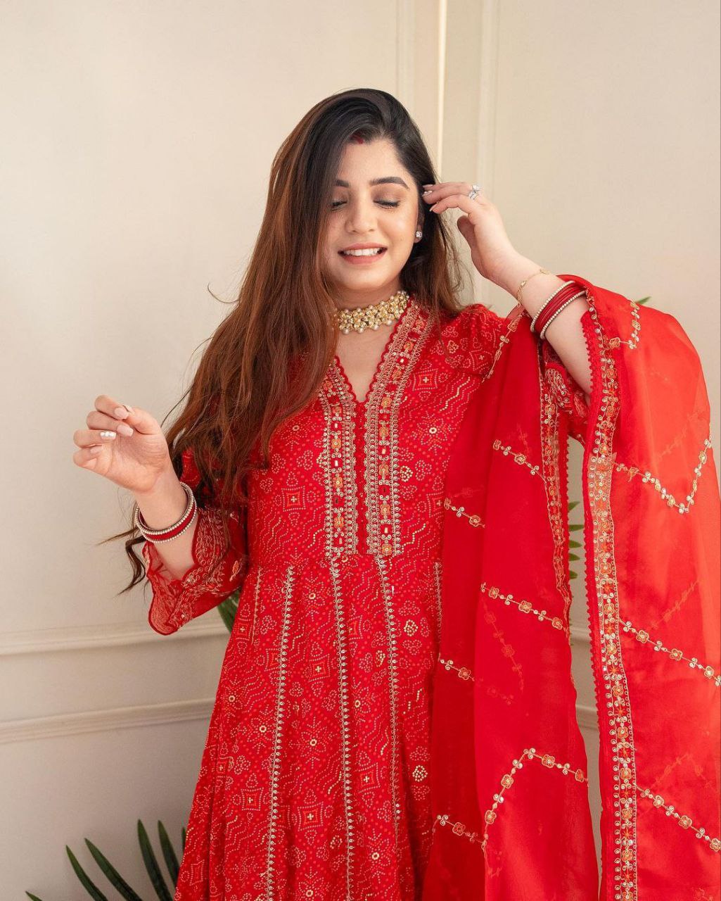 Heavy Suit Set with Intricate Hand Embroidery, Zari Weaving & Prints β Matching Pant & Lace Dupatta