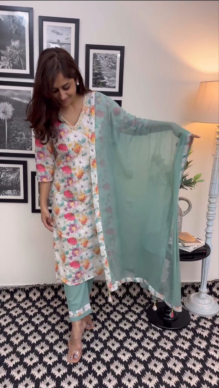 Heavy Suit Set with Intricate Hand Work β Matching Pant, Dupatta & Designer Hand Bracelet