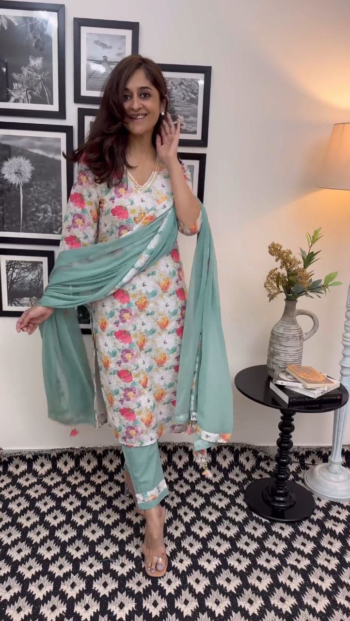 Heavy Suit Set with Intricate Hand Work β Matching Pant, Dupatta & Designer Hand Bracelet
