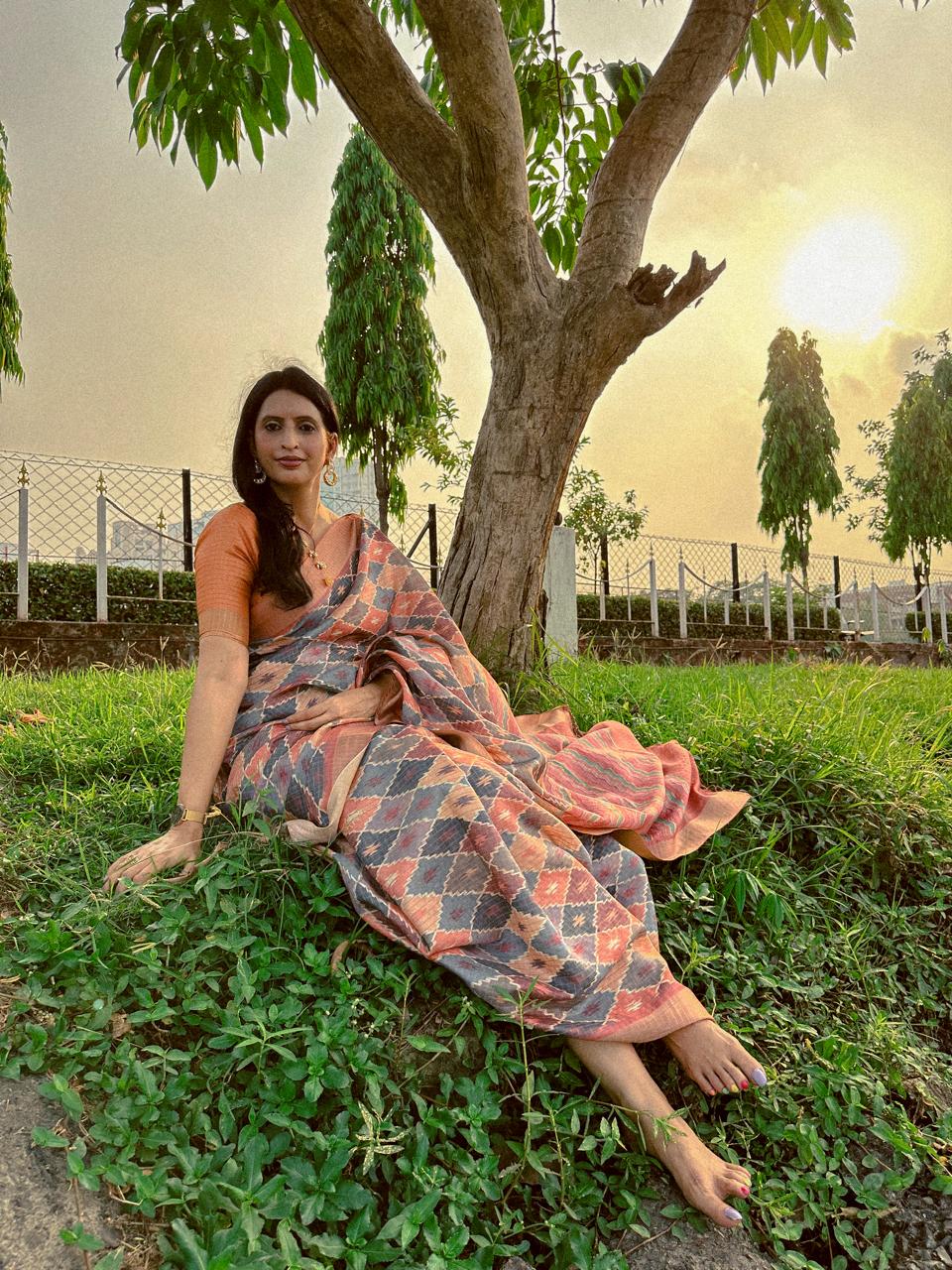 Elegant Checked Mysore Silk Saree with Geometric Digital Print