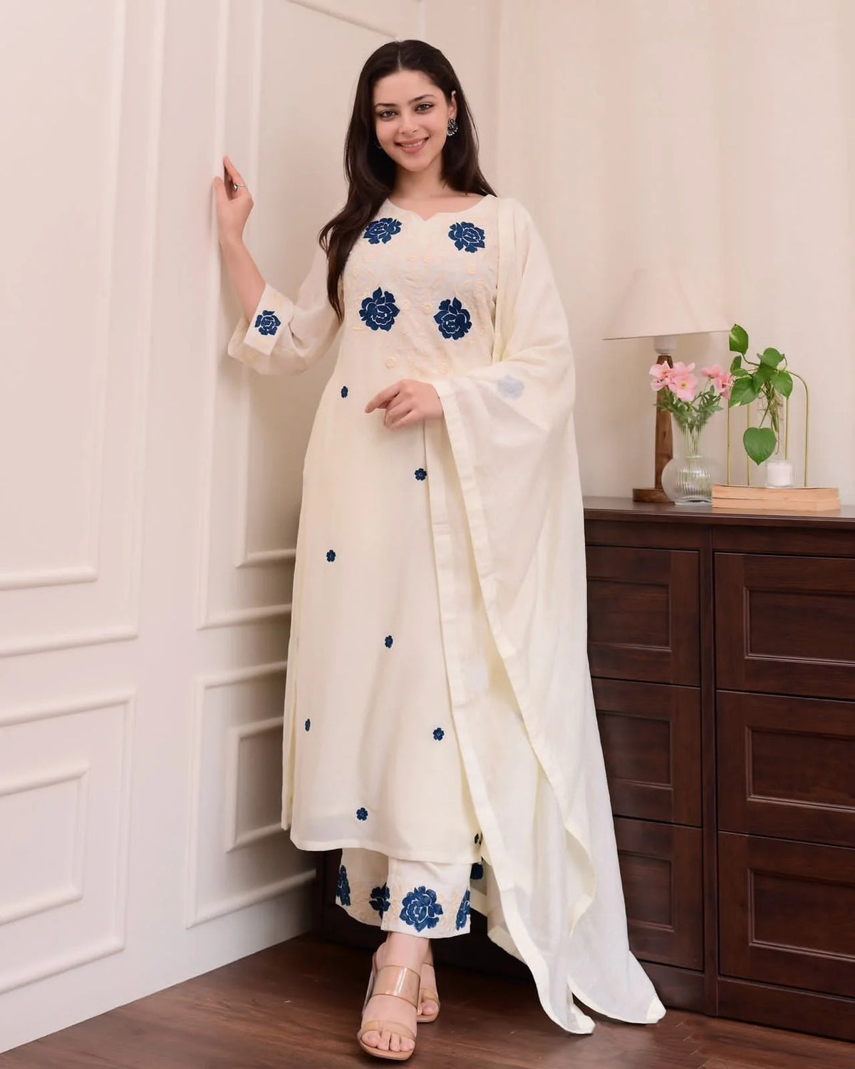 Tesla Embroidered Kurta Pant Dupatta Set