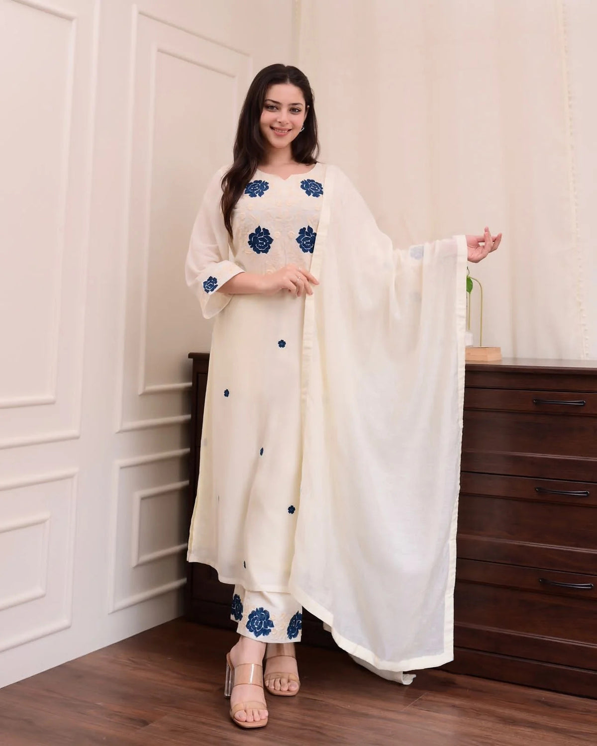 Tesla Embroidered Kurta Pant Dupatta Set