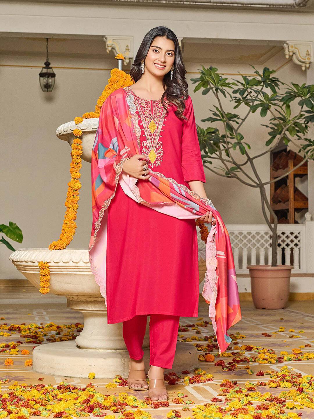 Traditional Women’s Kurta Pant Dupatta Set