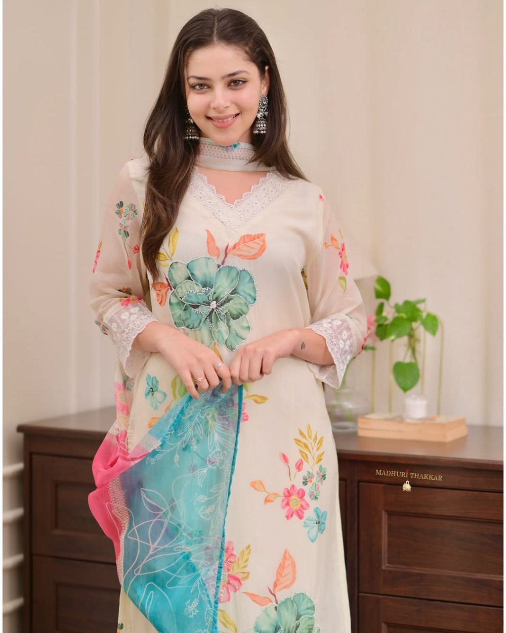 Elegant Reshmi Orgenza: Handwork Dupatta Pant Set