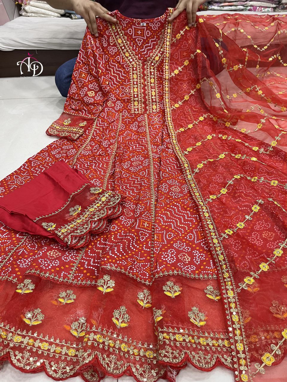 Heavy Suit Set with Intricate Hand Embroidery, Zari Weaving & Prints – Matching Pant & Lace Dupatta