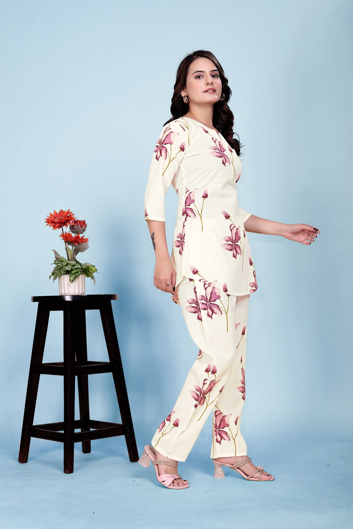 Heavy Poly Rayon Short Top & Pant Set with Designer Neck Detailing
